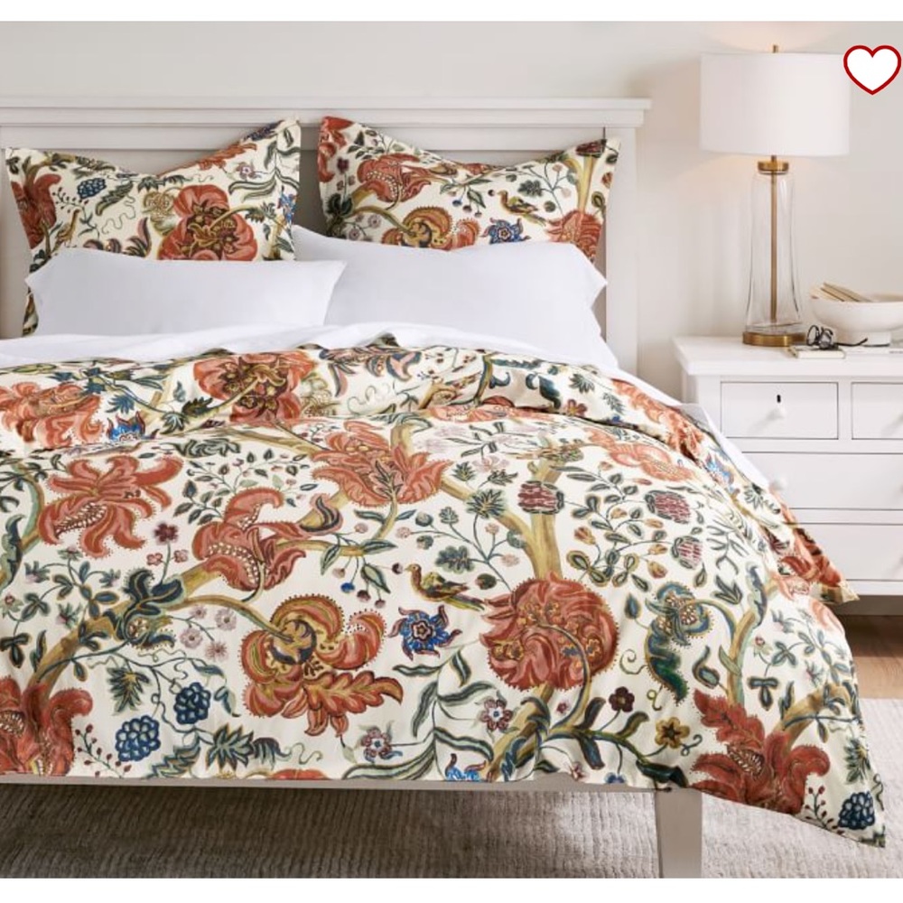 NWT - Pottery Barn (2 shams) - Eleanor Palempore Percale Shams (2)